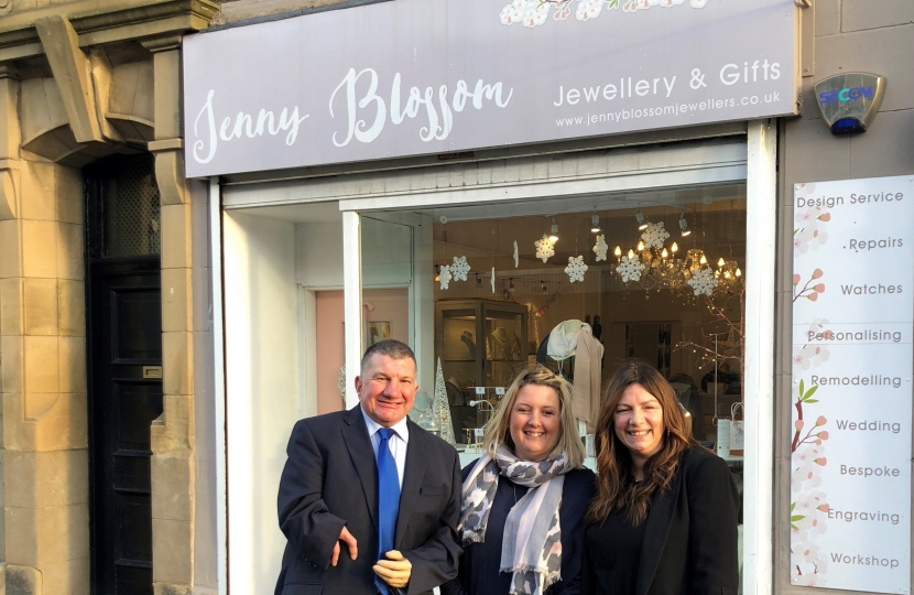 Jeremy Balfour MSP visits Jenny Blossom Jewellers in Bonnyrigg
